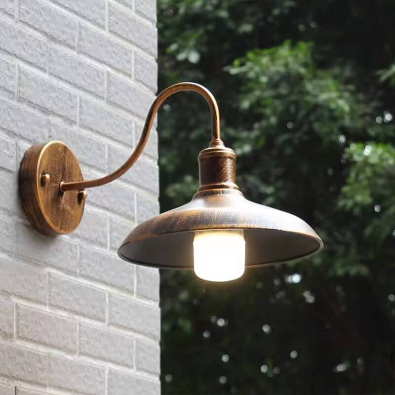 Retro Loft Dome Eisen Außen Wasserdicht 1-Licht Gebogene Arm Wand Sconce Lampe | Brehn