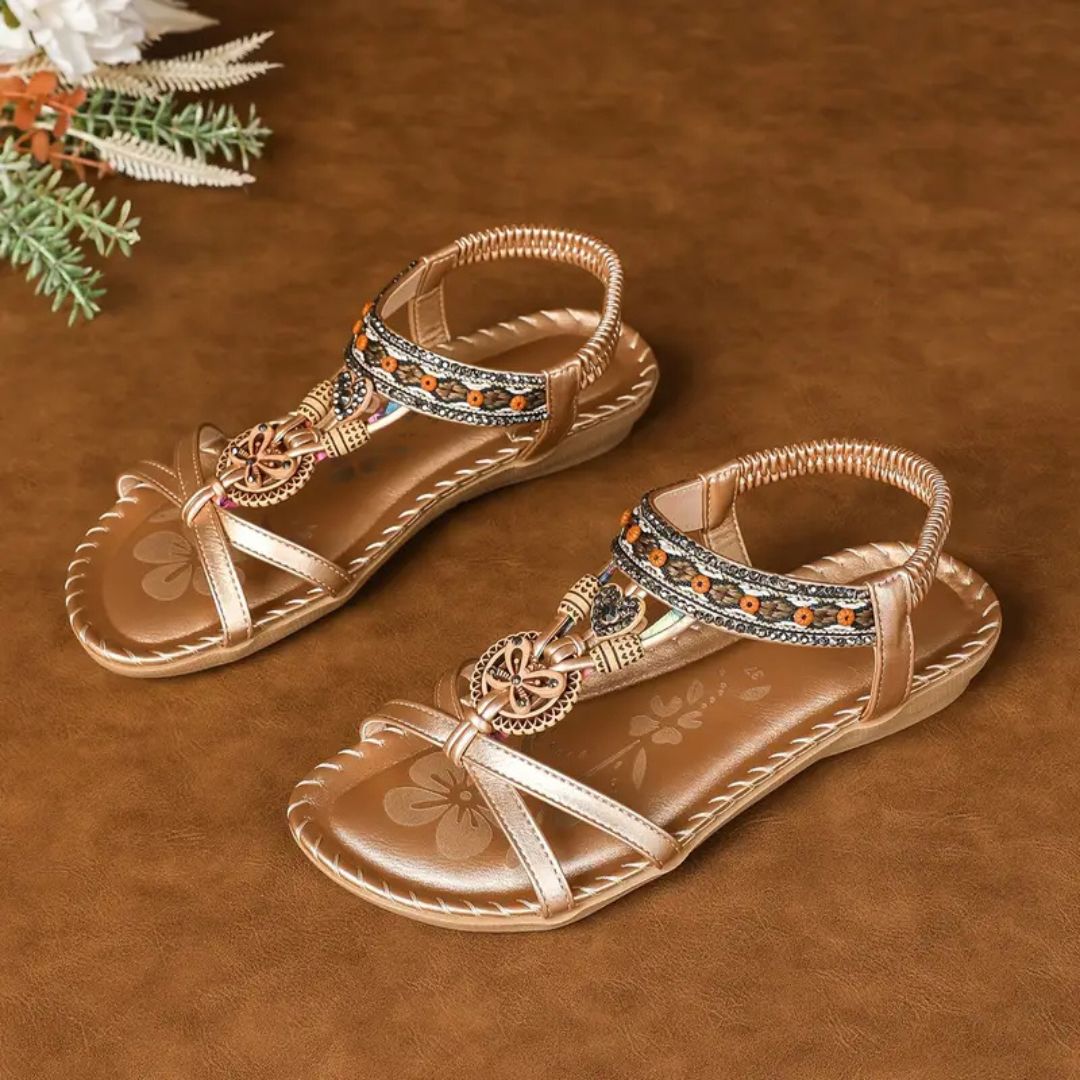 Zeyla – Boho Strass Schmetterling Flache Sandalen
