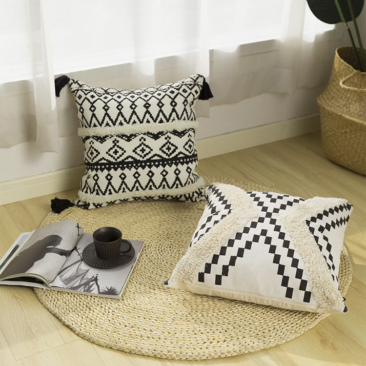 Rechteckiges Boho-Lendenkissen mit Jacquard‑Webung, Fransenstreifen und Eckquasten Brehn