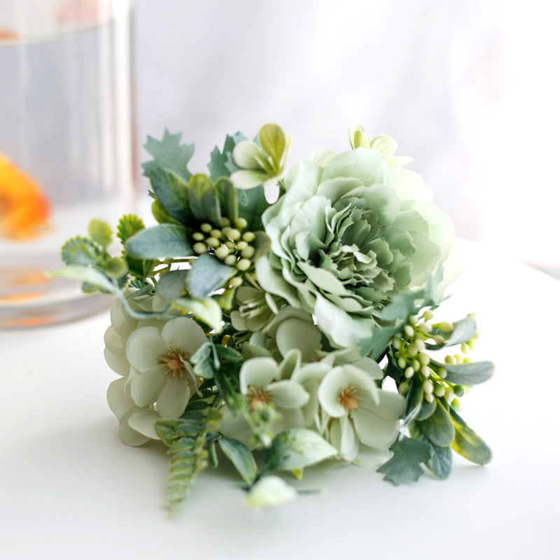 Elegante Kunstblumenarrangement
