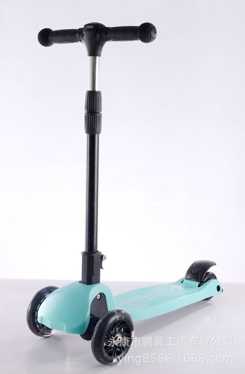 Kompakter faltbarer Kick-Scooter Brehn