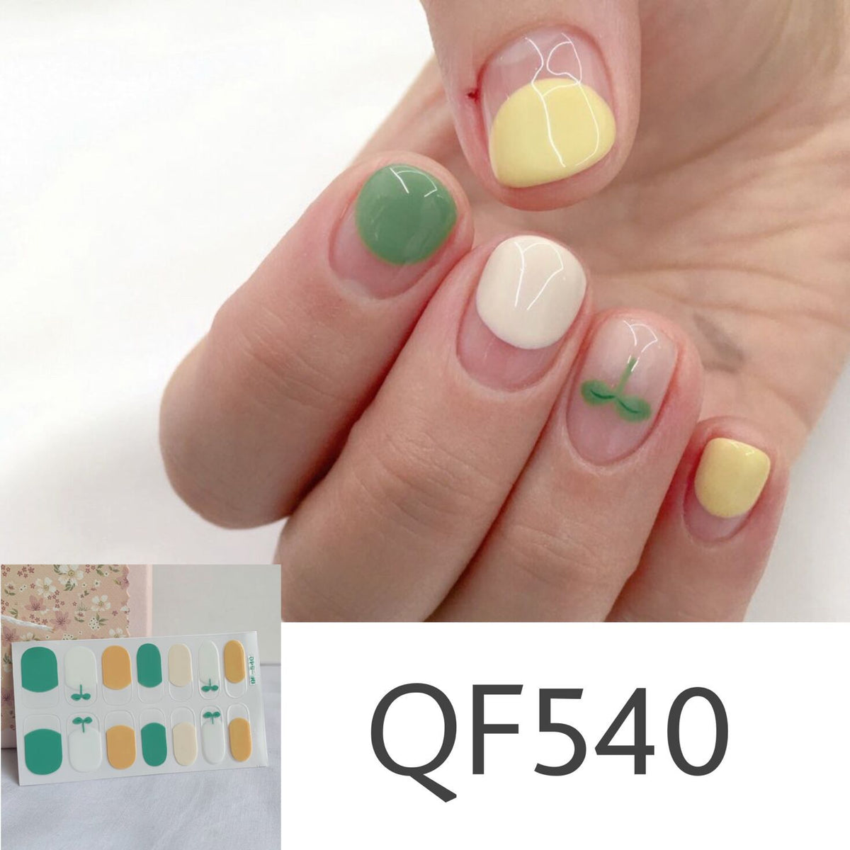 Künstliche Nagelkunst mit Sterndesign Brehn