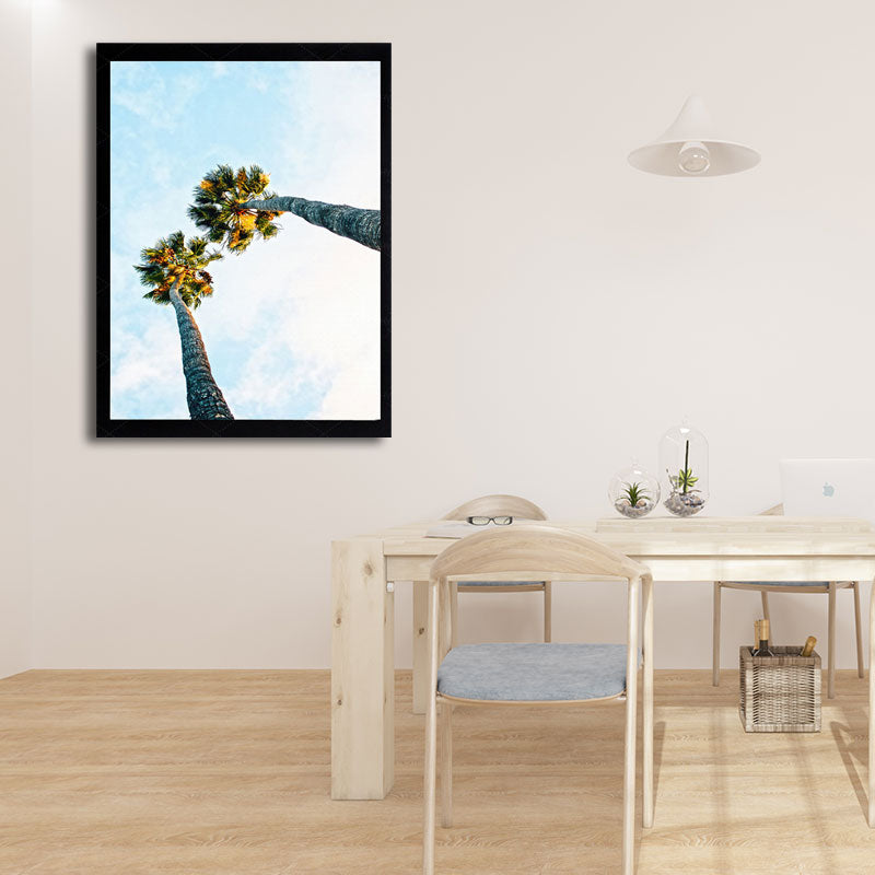 Brehn | Palm Tree Looking-Up Leinwanddruck Tropische Texturierte Wandkunst in Blau für Zuhause