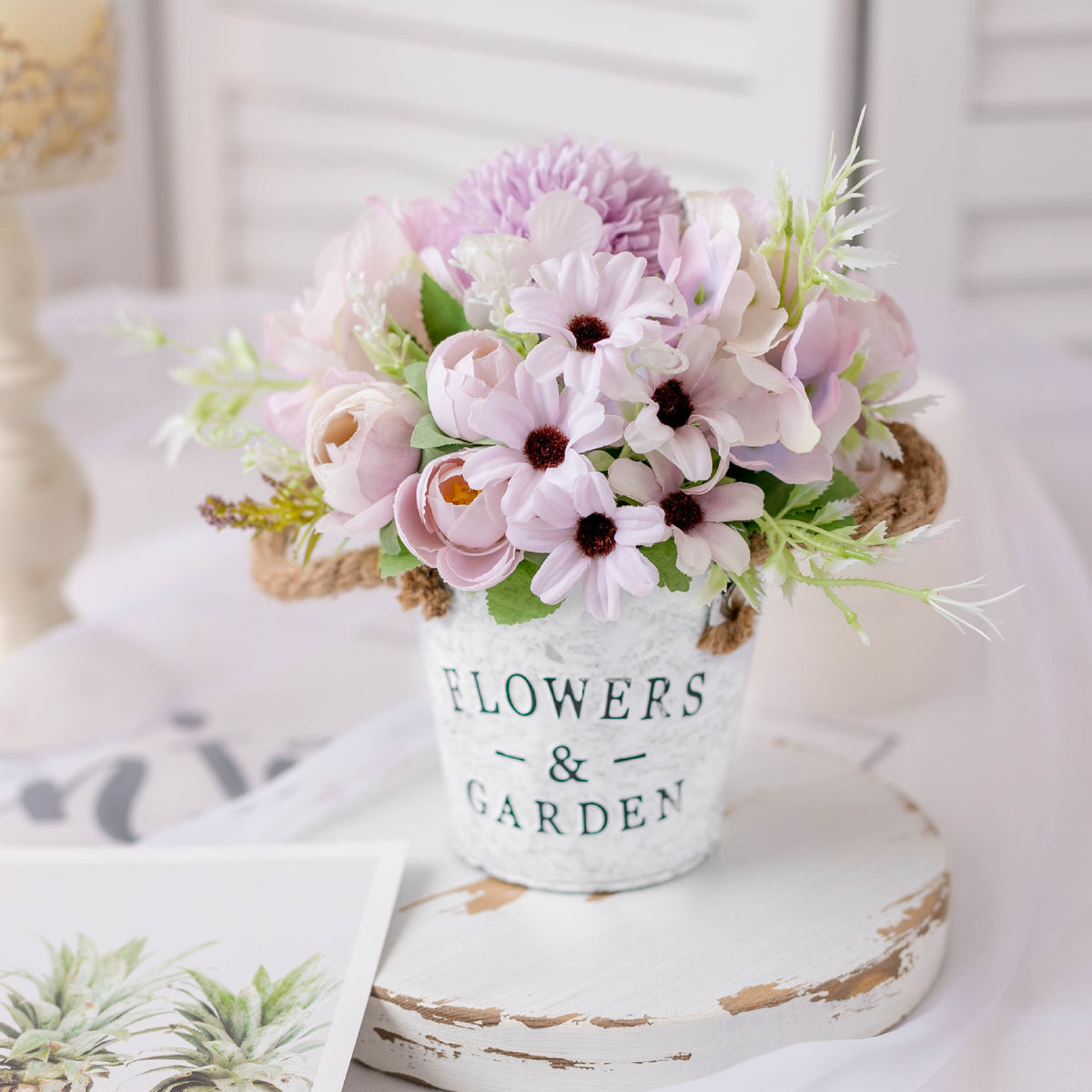 Modernes Blumenarrangement