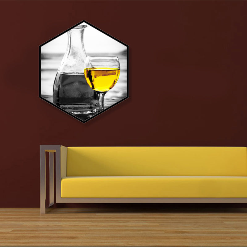 Brehn | Weinglas Umwickelt Leinwand Texturiert Vintage Stil Mädchenzimmer Wandkunst Druck in Grau
