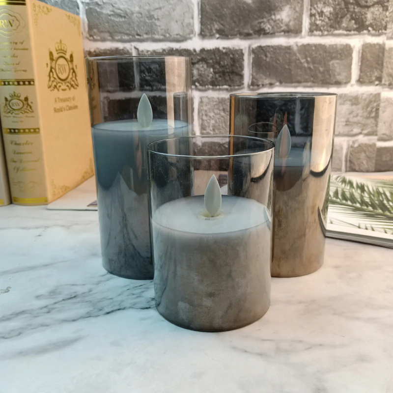 LED-Glas-Kerze mit Gold-Finish