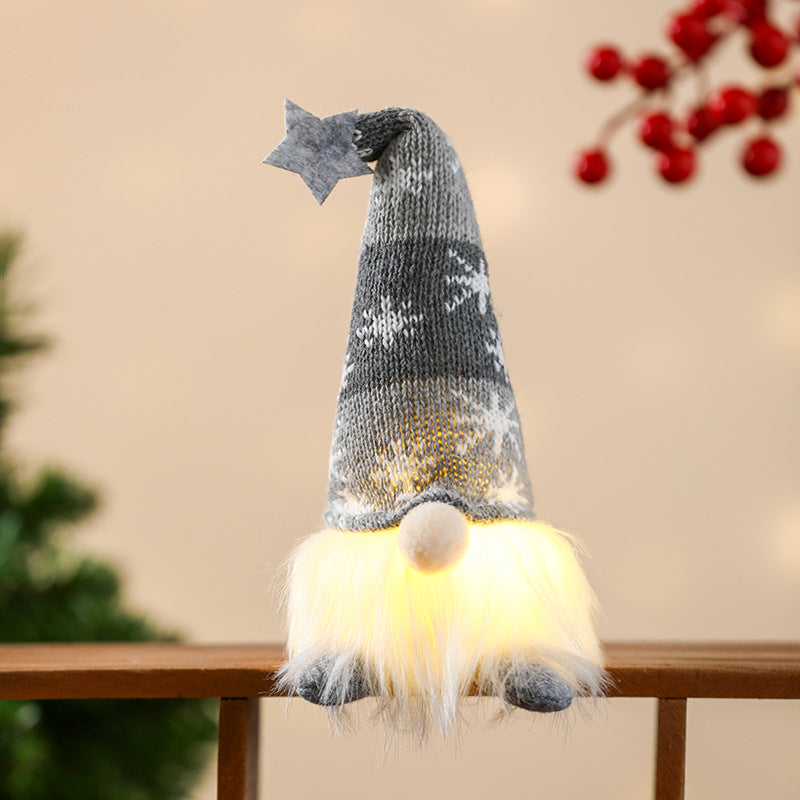 Weihnachts-Wichtelfigur mit LED-Beleuchtung und Sternenmütze