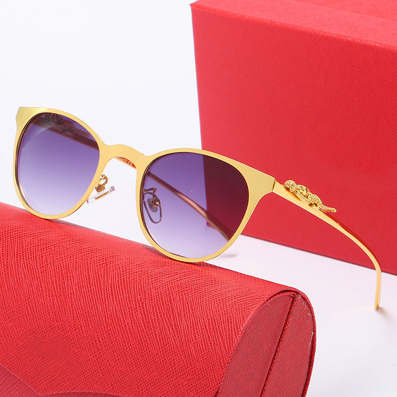 Damen Korrektionsbrille mit exklusivem Katzenaugenrahmen und luxuriösen Akzenten Brehn