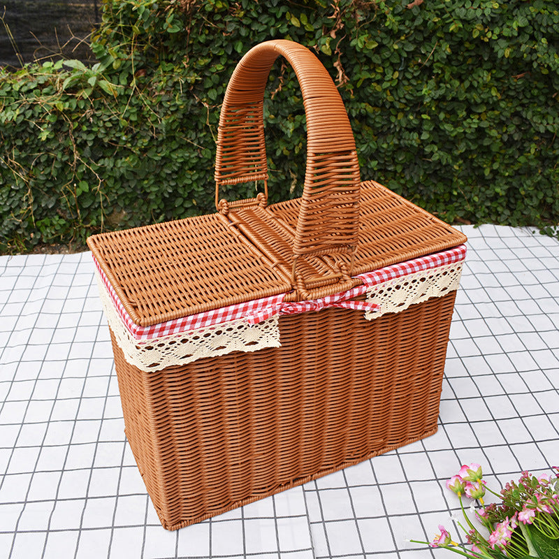 Handgefertigter Rattan-Picknickkorb mit Deckel Brehn