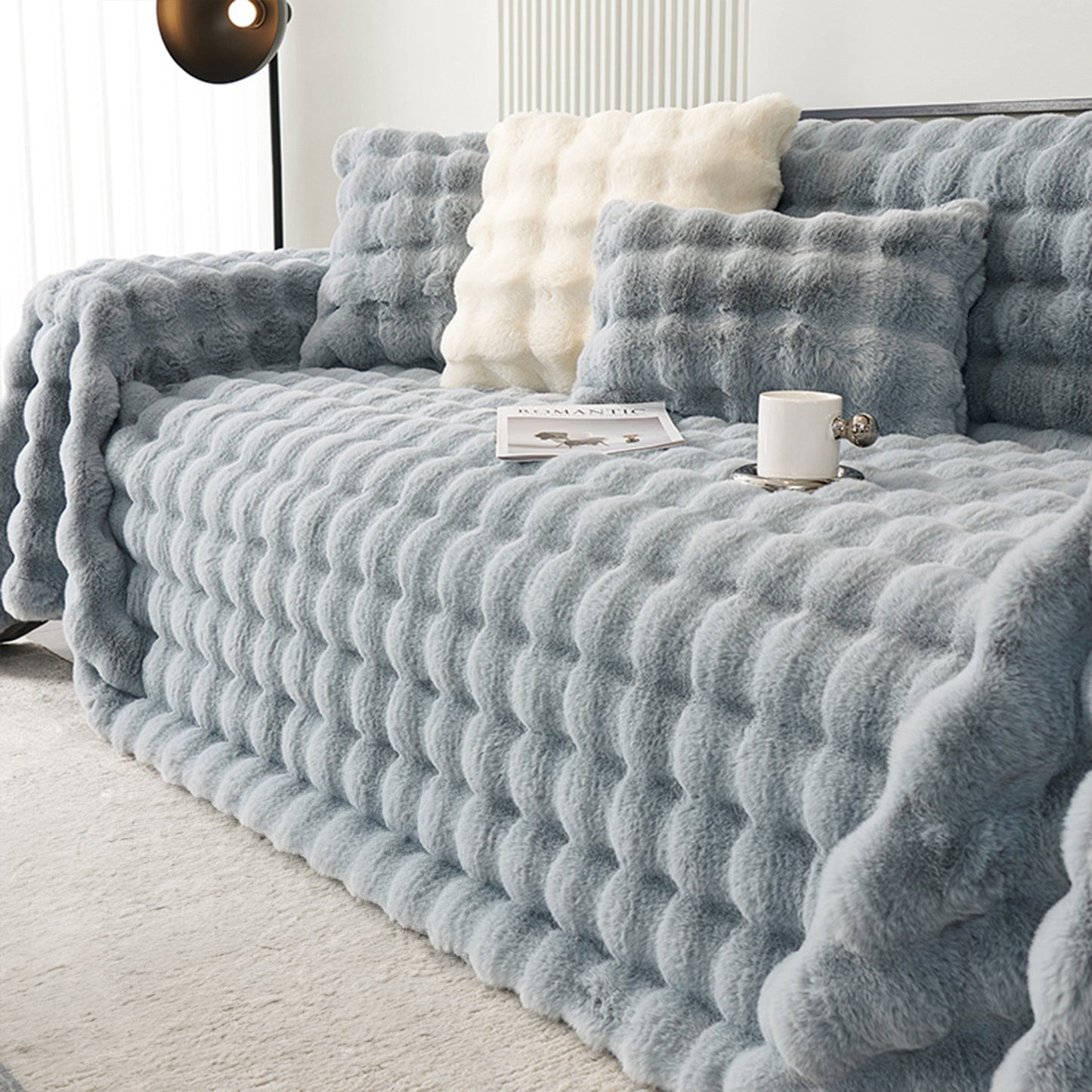 Luxe Ripple Faux Fur Sofa Cover - Modern, Stylisch & Langlebig Sofa Schutz | Brehn