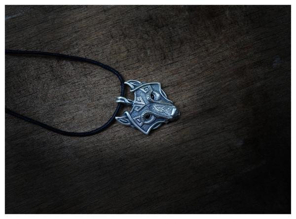 Norse Wolf Head Necklace - Kostenloser Versand! | Brehn