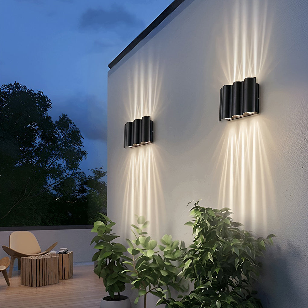 Moderne schwarze LED-Wandleuchte für den Außenbereich