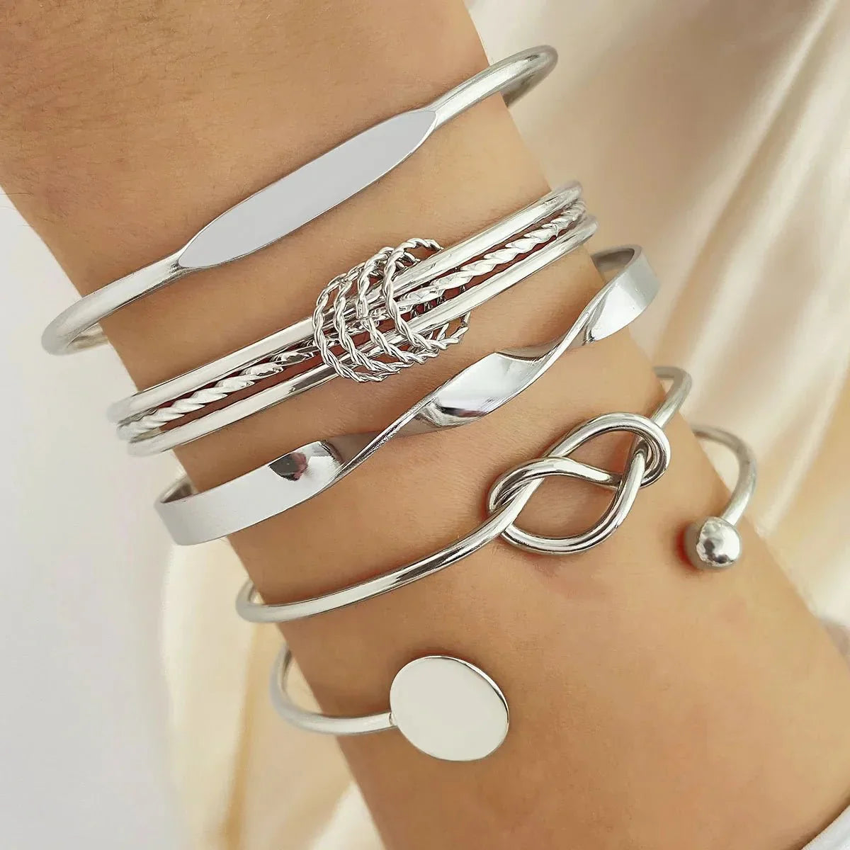 Brehn | 5 Stück Twist Bangle Armband Stapel