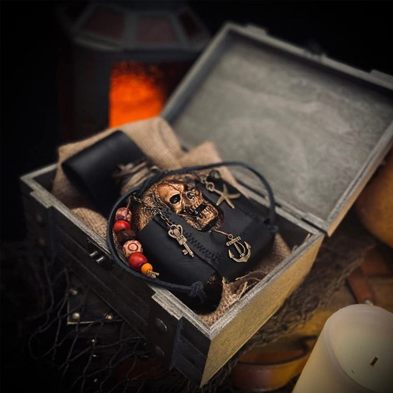 Skull Pirate Rum Flasche aus Harz | Brehn