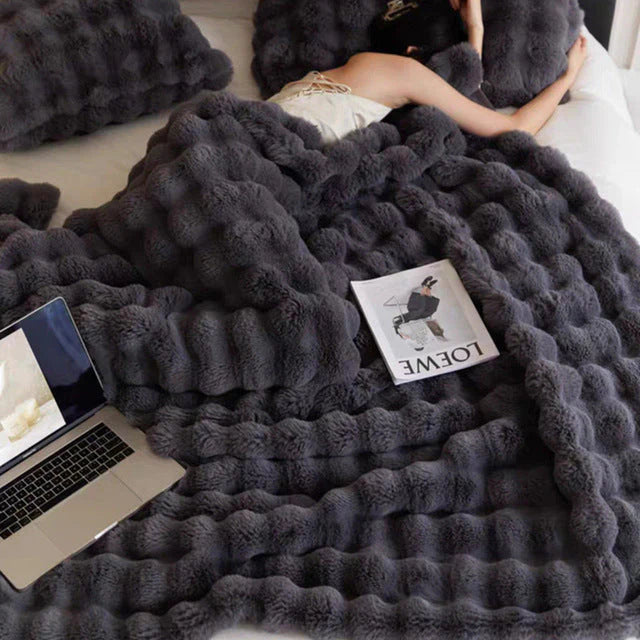 Brehn | Luxus Weiche Fell Decke - SnuggleFur