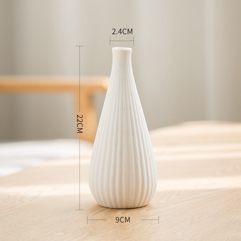Tropfenförmige Keramikvase