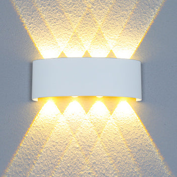Moderner Minimalistischer Aluminium-Acryl-Wasserdichter LED-Wandstrahler für Außenpatios | Brehn