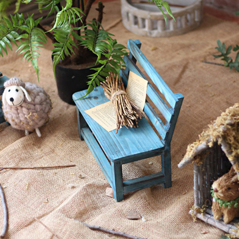 Moderner minimalistischer rechteckiger Massivholz niedriger Hocker mit Rückenlehne dekoratives Cartoon-Design für den Garten | Brehn