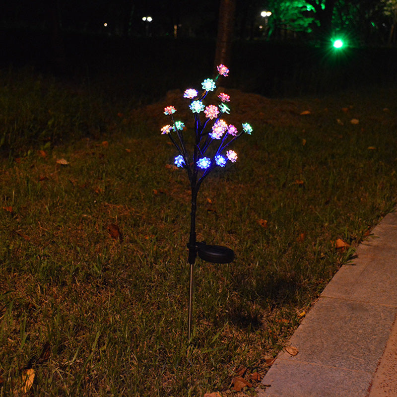 Moderne Art Deco Kirschblüte Lotus Kunststoff LED Outdoor Erdstecker Licht für Garten | Brehn