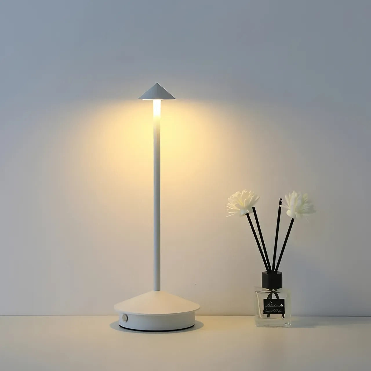 Shanghai Moderne Tischlampe - Eleganter schwedischer Designstil | Brehn