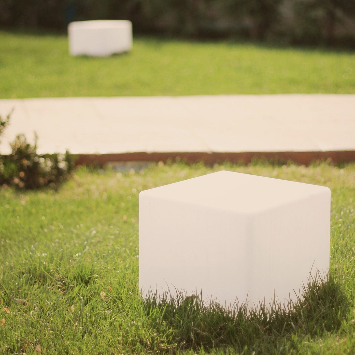 Moderner Cube Gartenlicht – Beleuchtung für Außen- und Innenräume