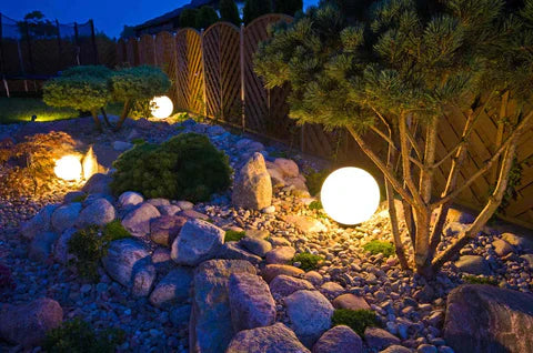 Mehrfarbige LED-Sphären-Gartenlampe mit Fernbedienung
