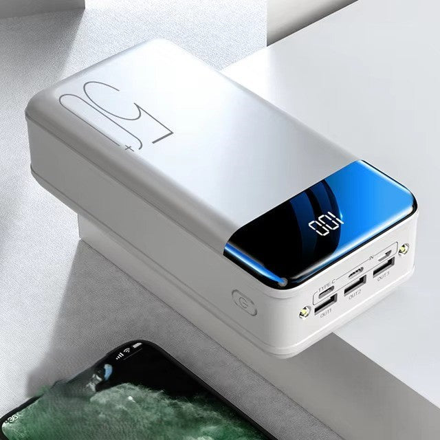 Brehn | 50.000mAh Ultra-Hochleistungs-Powerbank – Super Schnellladen für Telefone, Tablets & Laptops