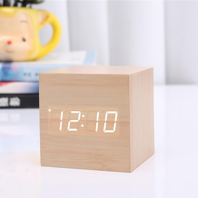Moderne Digitale Holz Uhr | Brehn