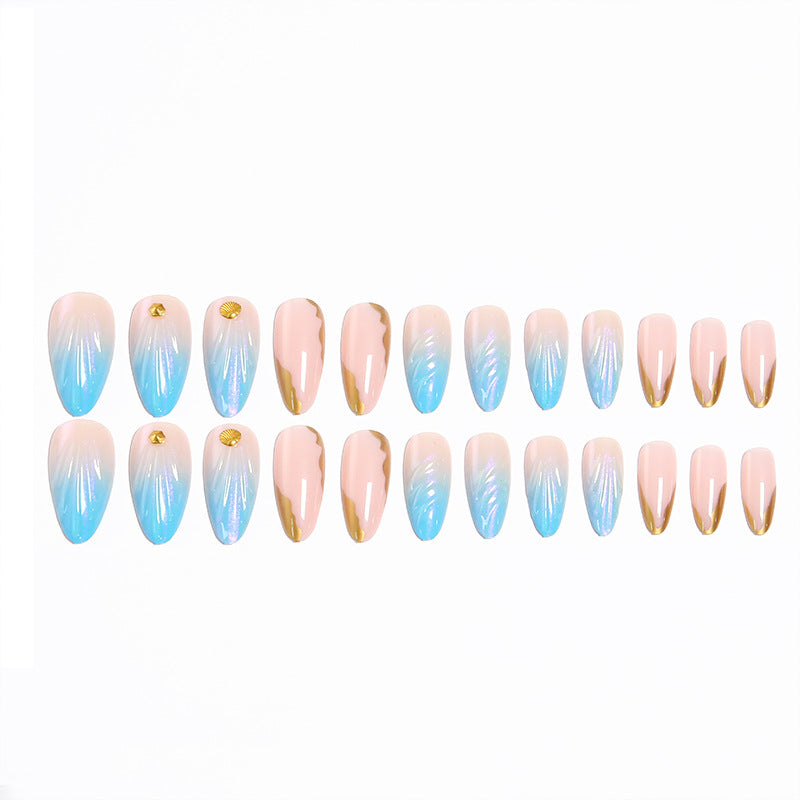 Kunstnagelset mit Glitzer- und Muscheldesign Brehn