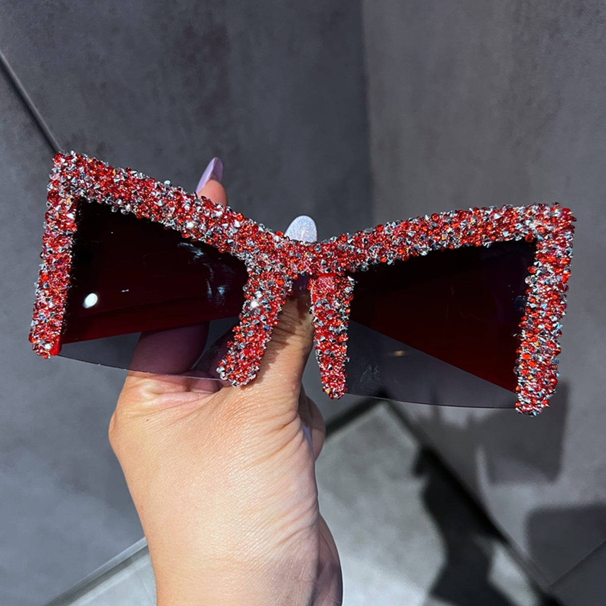 Damen Glamouröse Oversized-Sonnenbrille mit funkelndem Kristallrahmen Brehn
