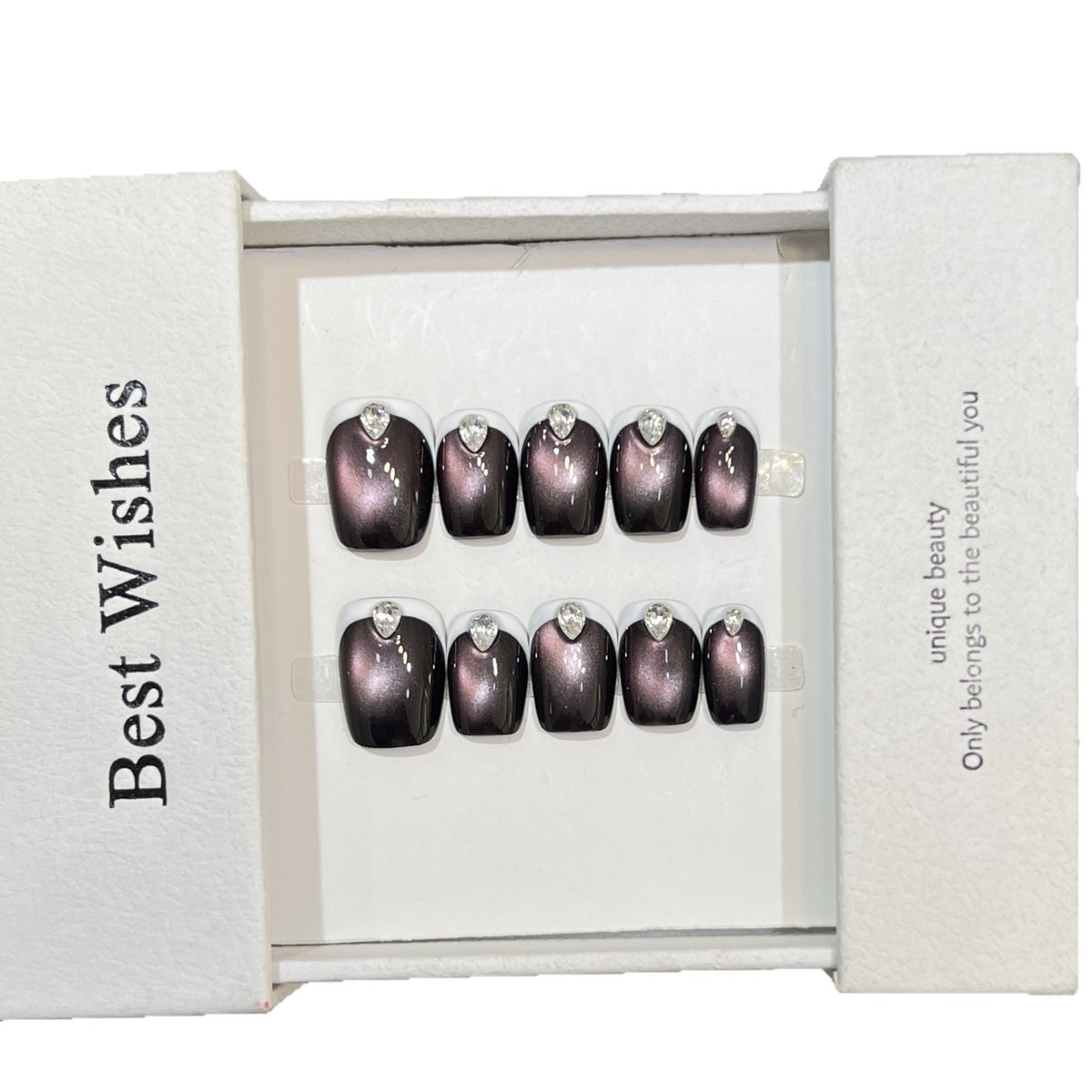 Elegante Gel Press-On Nagelset mit Strassdetails Brehn