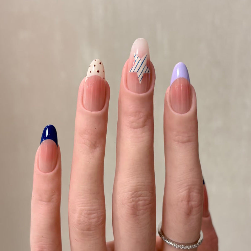 Künstlerisches Press-On-Nagel-Set mit modernen Designs Brehn