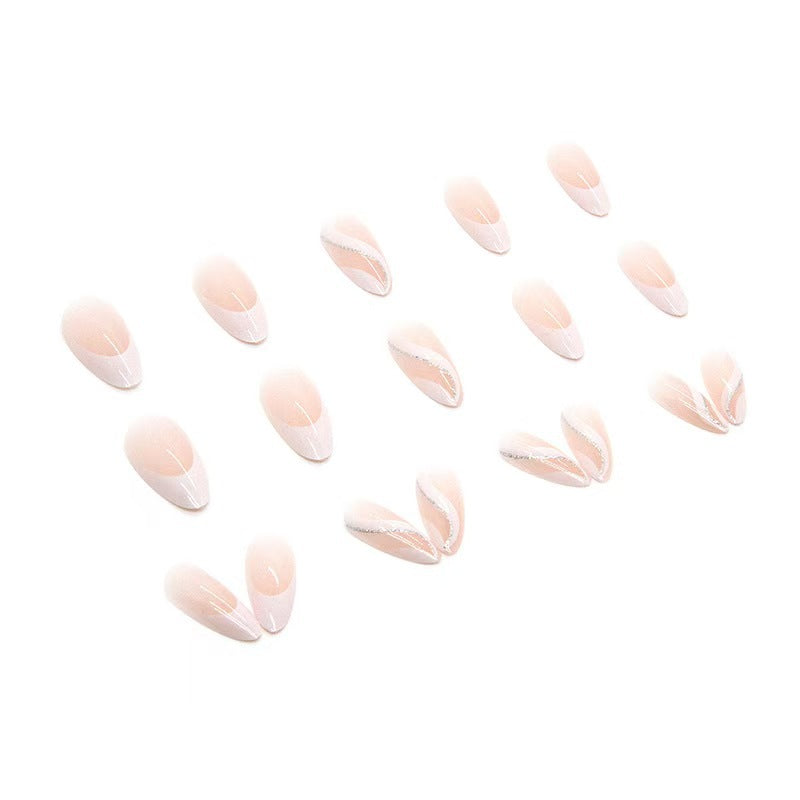 Elegantes Stiletto-Nagelkunst-Set mit Glitzerakzenten Brehn