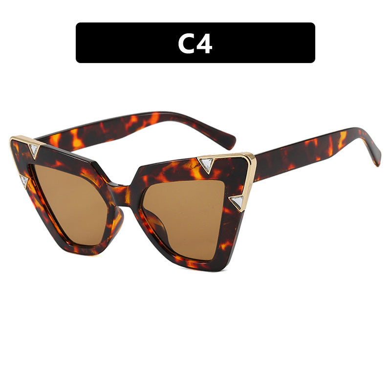 Damen Cat-Eye Sonnenbrille mit luxuriösem Motiv und schützendem UV-Filter Brehn