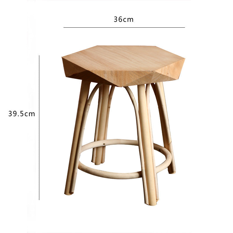 Moderner Hocker aus hochwertigem Holz Brehn