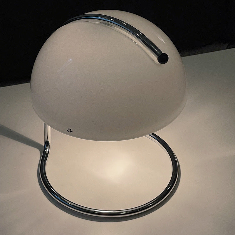 Moderne kuppelförmige Schreibtischlampe