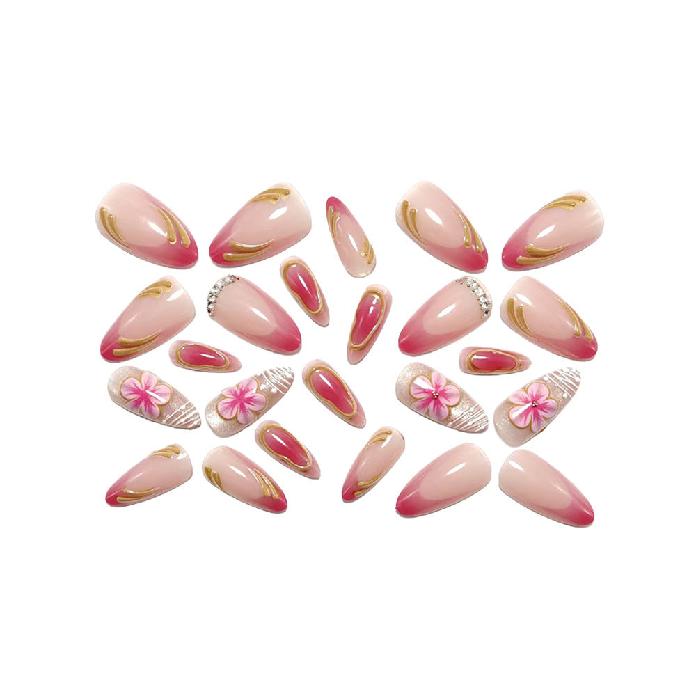 Kunstnägel mit floralen und glamourösen Akzenten Brehn