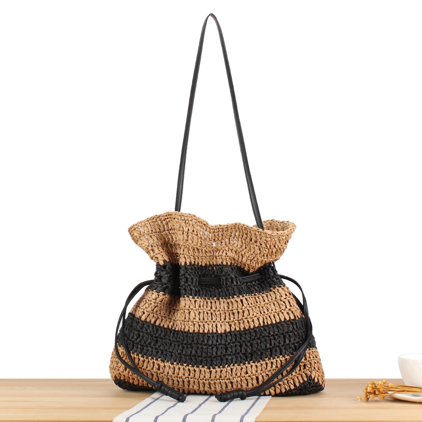 Handtasche Aus Handgefertigtem Naturfaser-Mix mit Modernem Zugverschluss Brehn