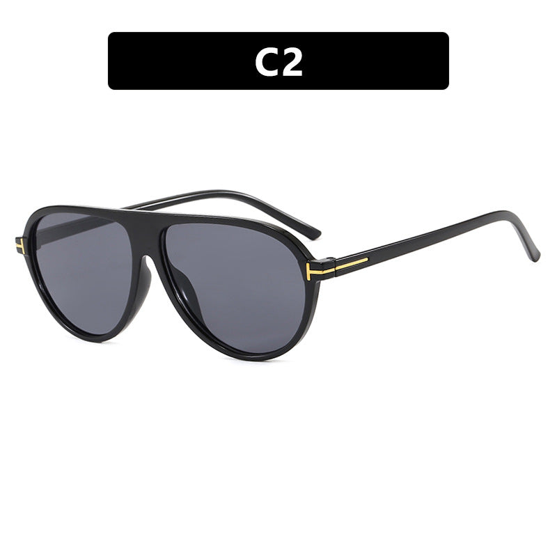 Damen stilvolle Sonnenbrille im aerodynamischen Design Brehn