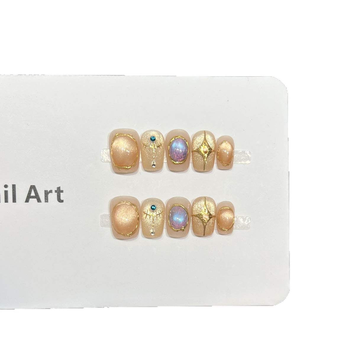 Dekoratives Press-On Nagelkunst-Set mit schimmernden Edelsteinakzenten Brehn