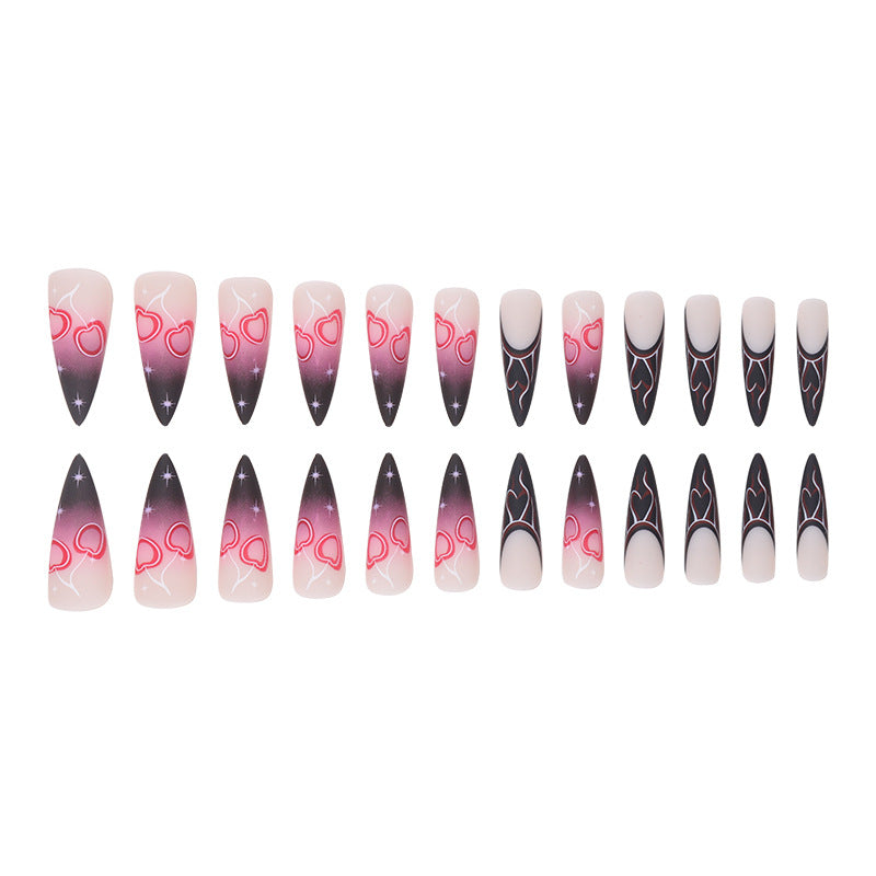Stiletto Nagelkunst Verlängerungen mit Herzdesign Brehn