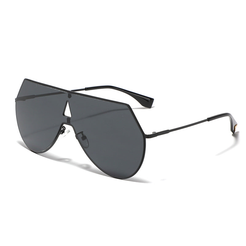 Damen futuristische Oversized-Sonnenbrille mit schützendem Metallrahmen Brehn