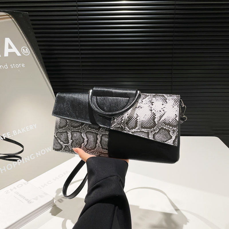 Strukturierte Texturierte Clutch Tasche Brehn