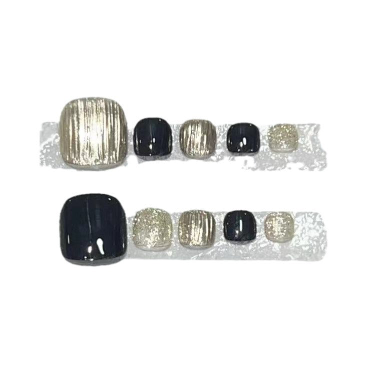 Press-On Nagelkunstset mit eleganten metallischen und Glitzerelementen Brehn