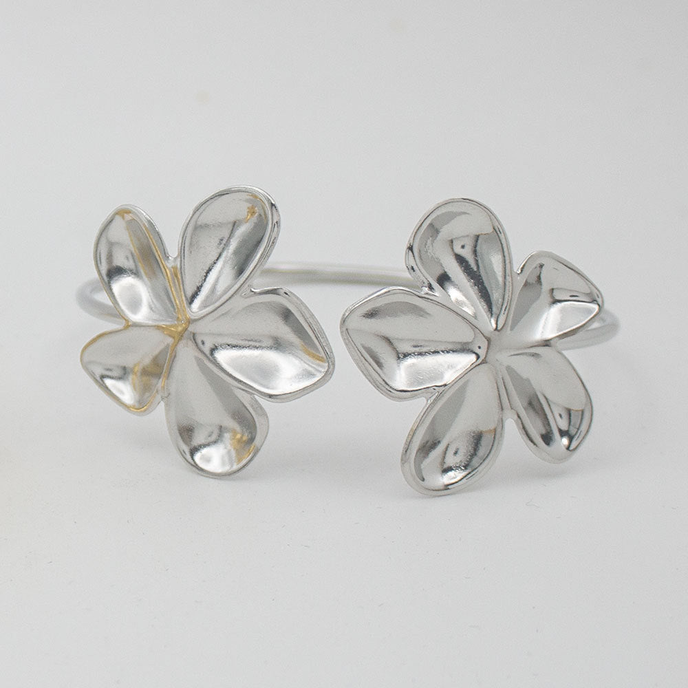 Elegante Blumen Armreif Brehn