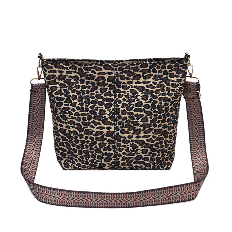 Chic Tierdruck Hobo Tasche