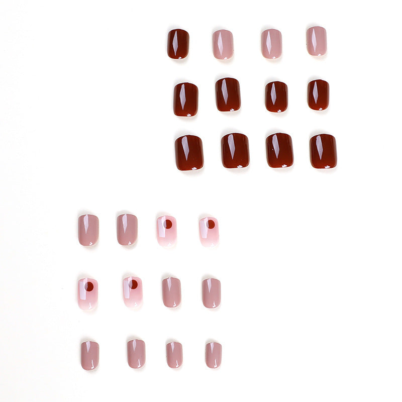 Kunstvolle Nagelkunst mit einzigartigen Design-Elementen Brehn