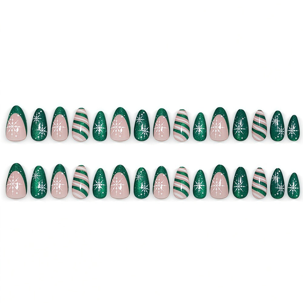 Kunstnagel-Set mit Elegantem Weihnachtsdesign Brehn