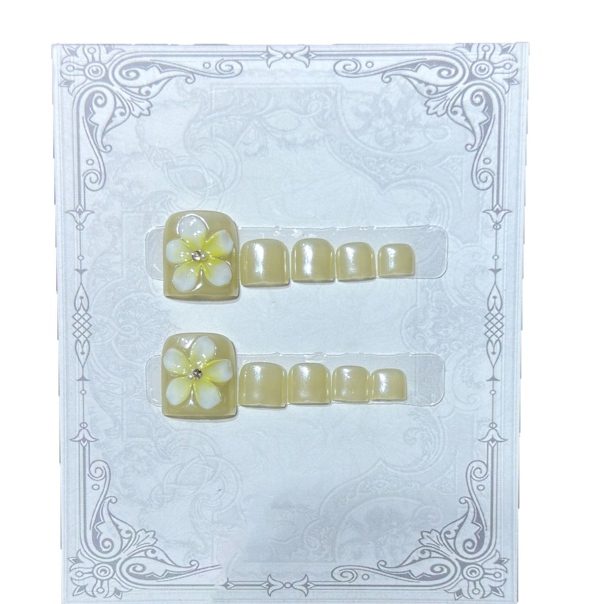 Floral-Inspirierte Press-On Nagel Set Brehn