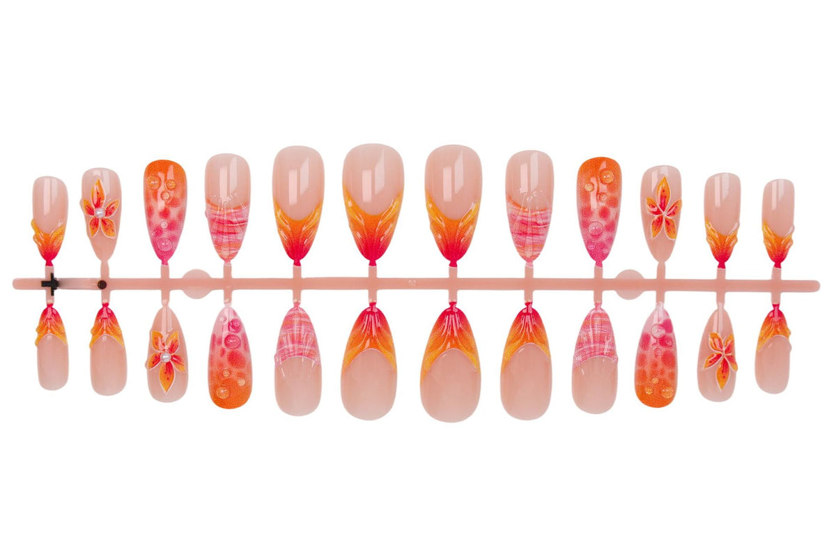 Kunstnagelset mit eleganten Blumen- und Farbverlauf-Designs Brehn